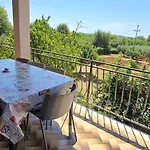 Poesia Διαμέρισμα