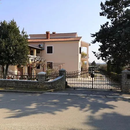 Poesia Poreč